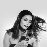 Фен Dyson Supersonic HD01 цвет белый с чехлом для хранения