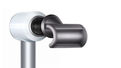 Оснащен магнитами